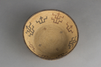 Chemehuevi%20artist%2C%20%3Cb%3E%3Ci%3E%20Basket%3C%2Fi%3E%3C%2Fb%3E%2C%20ca.%201920%2C%20willow%20and%20split%20willow%2C%20devil%27s%20claw%20seed%20pods%2C%20and%20yucca%20root%2C%20The%20Elizabeth%20Cole%20Butler%20Collection%2C%20no%20known%20copyright%20restrictions%2C%2091.95.50